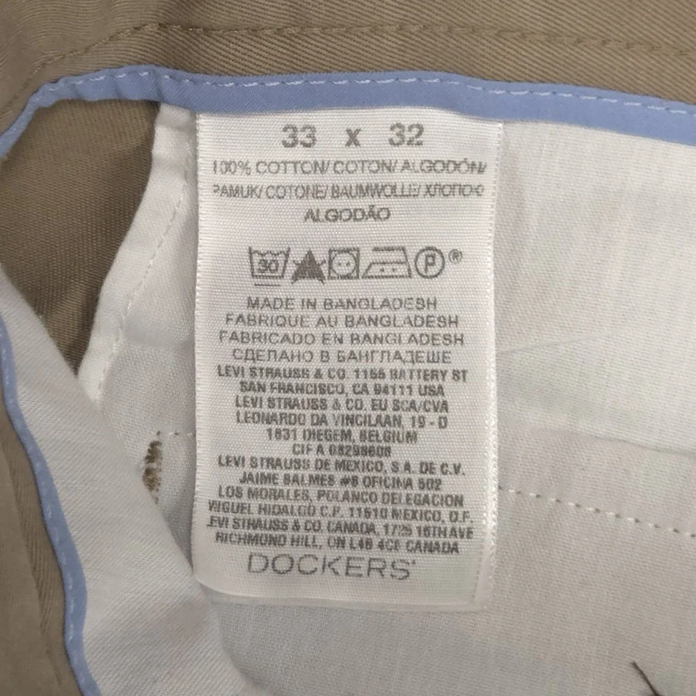 Dockers Mens 33x32 Beige Tan Classic Fit Pleated Front Chino Khaki Pants School
